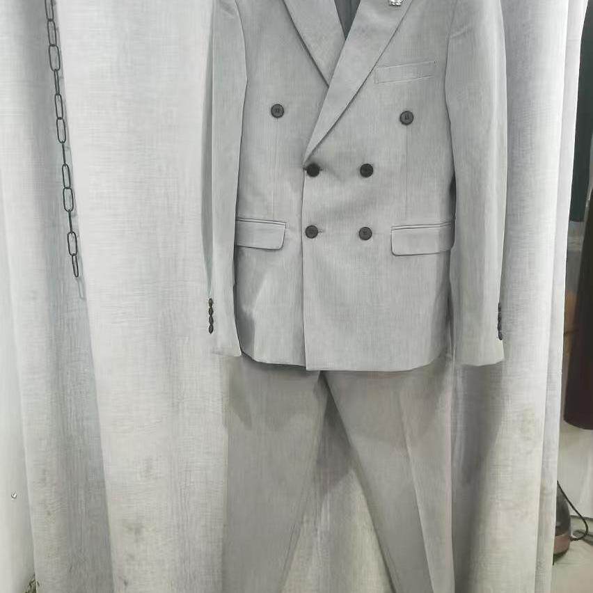 男装西服套装款卡其双排扣修身版修身版潮流个性网红男模精神小伙