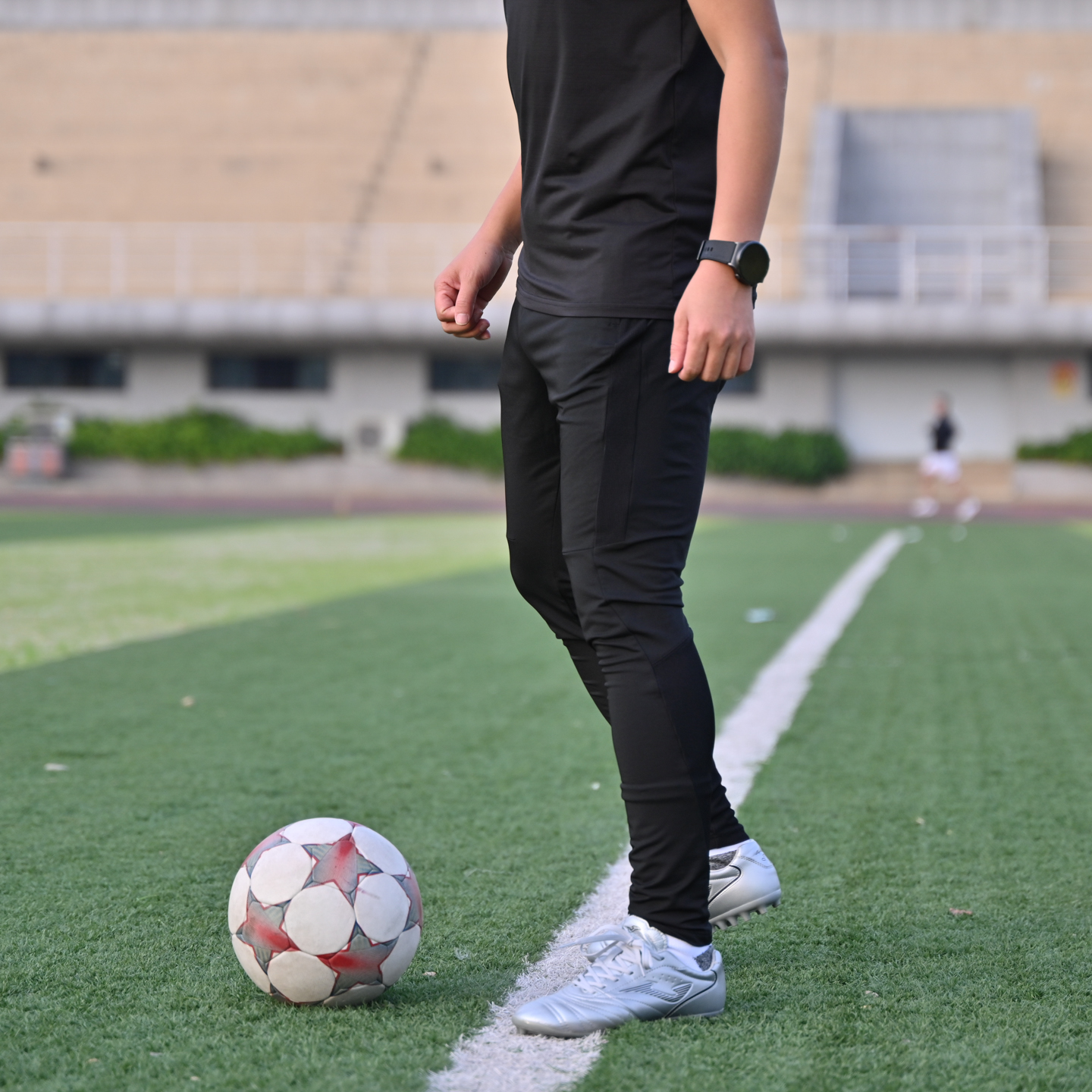 冷门足球 纯黑高弹运动裤足球训练收腿长裤男修身 紧小腿跑步裤子