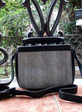 KD Brooklyn Indigo Multi黑白撞色头层牛皮二用斜挎小方包原598