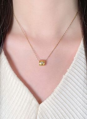 不锈钢八芒星锆石吊坠拉丝链奢