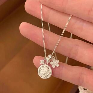 小众罗盘链新款百搭精致气质配饰锁骨2025高级感吊坠项链花朵轻奢