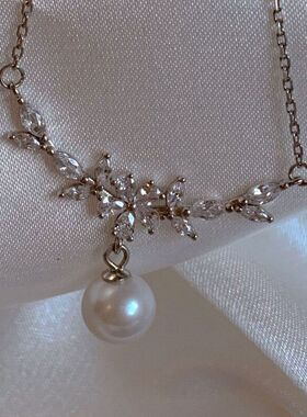 设计潮流链配饰聚会小众高级感