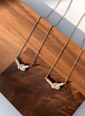 项链打结高级感2024闪钻设计轻