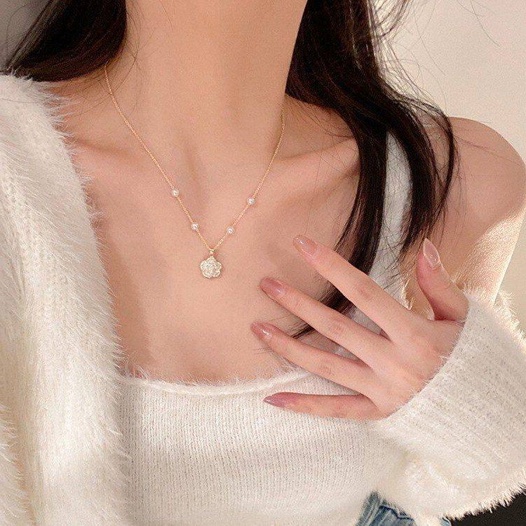 潮风颈链山茶花女轻高级链珍珠个性奢小众毛衣设计感项链锁骨冷淡