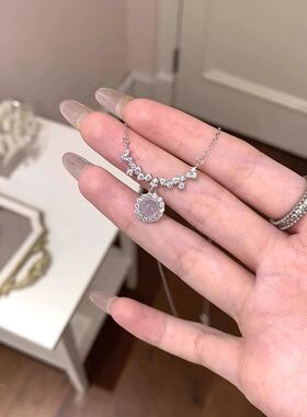 仿项链白月光女轻奢设计气质玉髓