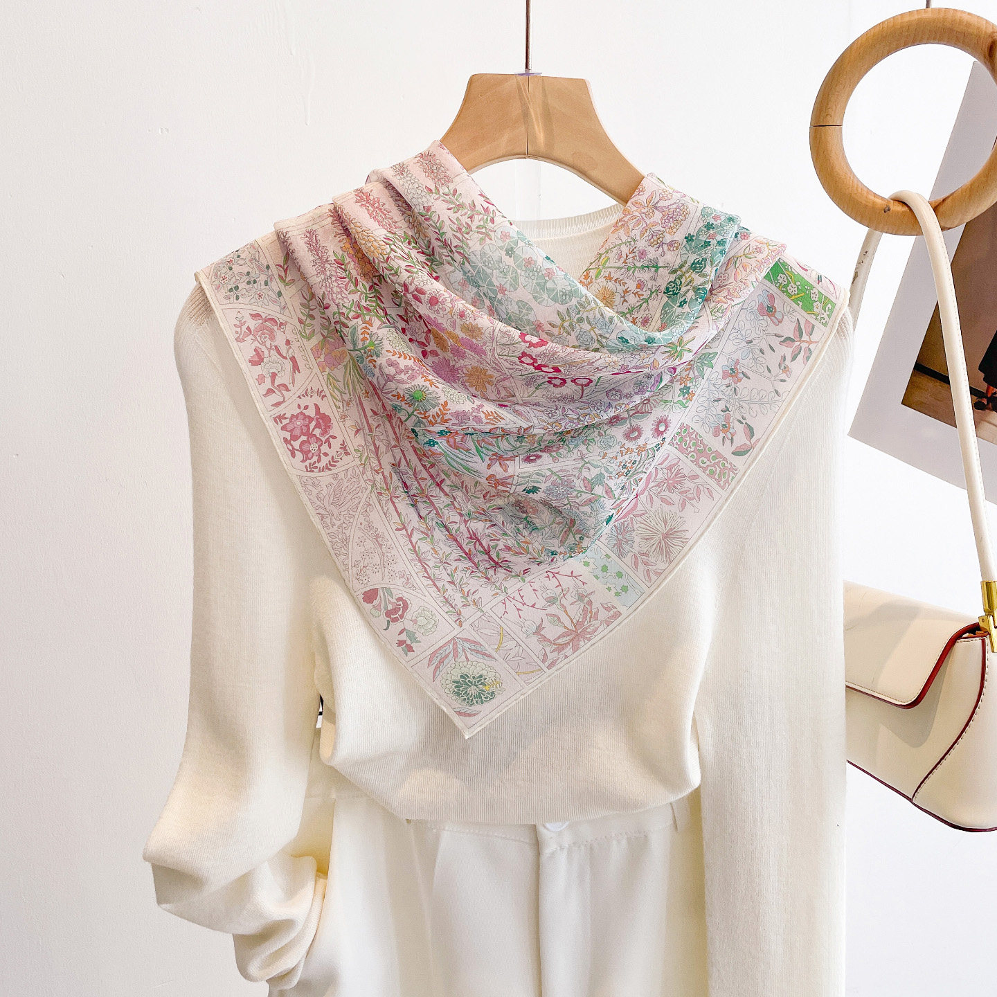 粉色真丝小方巾丝巾女2026新款高级感乔其纱桑蚕丝围巾三八节礼物