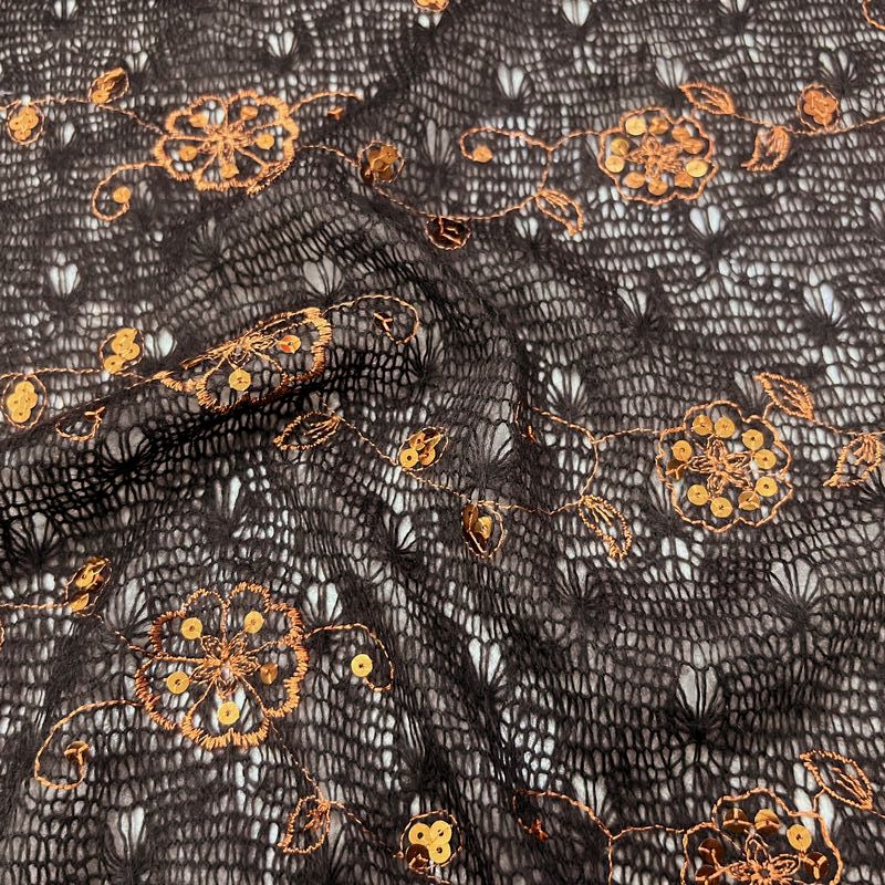 黑色咖啡色针织绣花面料针织衫