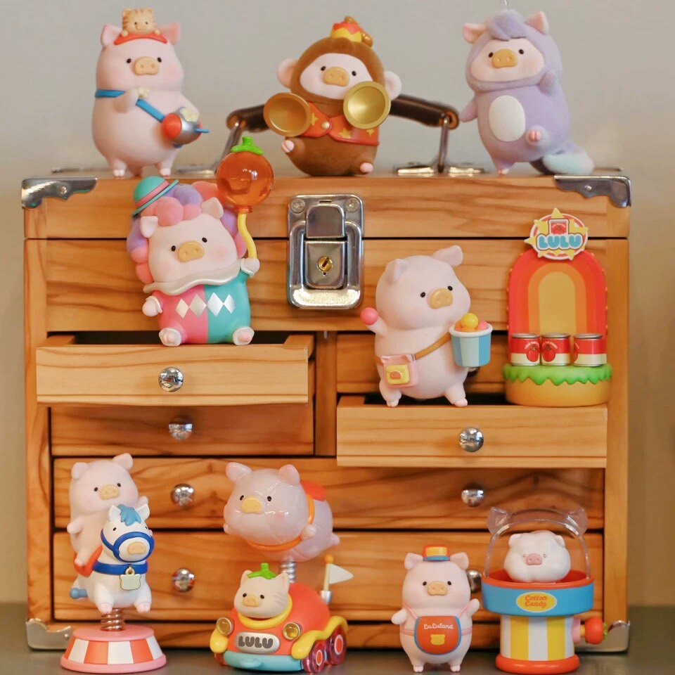现货猪猪缤纷乐园盲盒潮玩手办树脂礼品摆件生日礼物lulu猪罐头猪