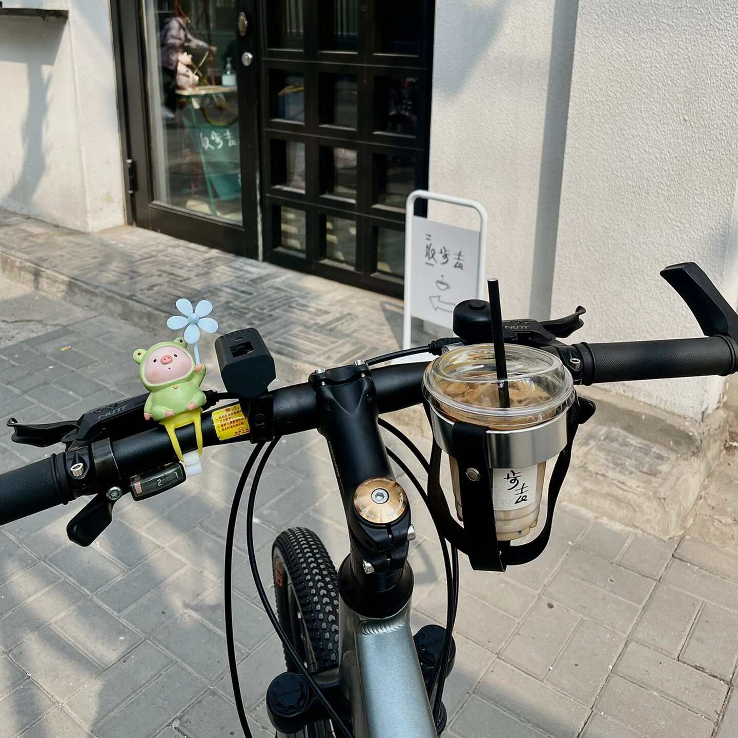 公路车车把水壶架平把自行车防抖骑行装备水杯架电动山地车奶茶架