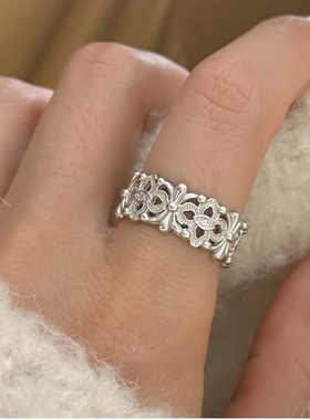 s925纯银轻奢蕾丝花朵戒指女复古个性镂空雕花感重工指环