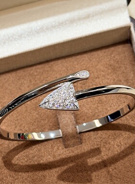 轻奢S925纯银 精致箭头交叉手镯轻奢小众设计感百搭休闲时尚单品