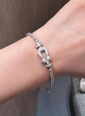 设计师s925纯银 玫红钻红宝石马蹄扣满钻手链感粉钻啪啪拉恰落日