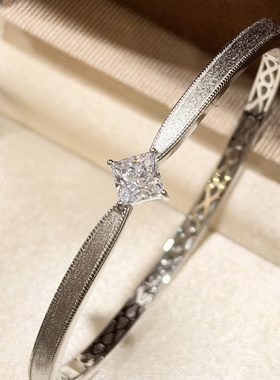 设计师S925纯银 爆闪方钻拉丝手镯精致轻奢中古百搭仿真钻