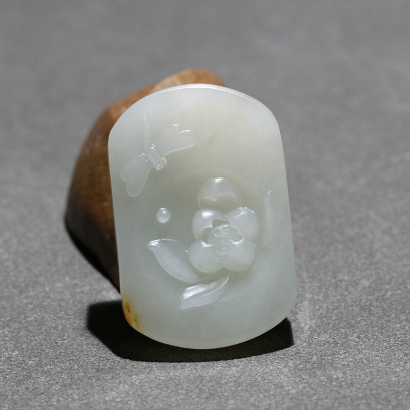【海堂】新疆和田玉白玉籽料荷花莲花牌子吊坠挂件苏工附证包邮