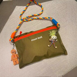 编织肩带撞色设计日本潮牌男女日系通勤休闲迷你收纳包零钱手机包