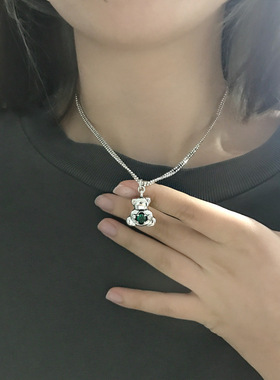 韩版S925银甜美小熊项链女复古时尚气质微镶锆石抱抱熊锁骨链饰品
