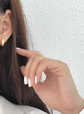 简约橄榄线条耳环女百搭时尚个性几何S925银针圆球耳扣网红耳饰潮