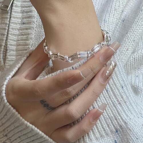 荆棘藤蔓缠绕手镯女简约时尚个性设计感S925银手环ins网红手饰潮