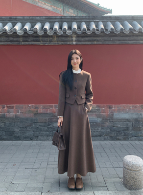 MULVAN 【现货7折】低奢千金 圆领正肩短款毛呢外套女羊毛大衣