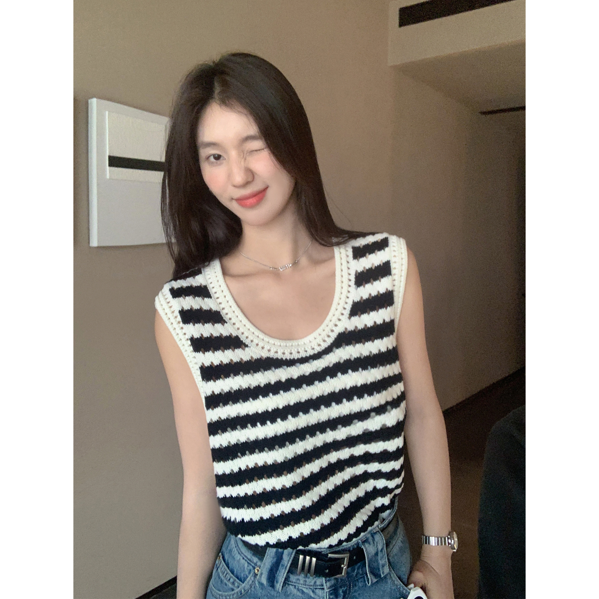 MULVAN 条纹针织背心女夏季外穿镂空宽松设计感小众无袖马甲上衣