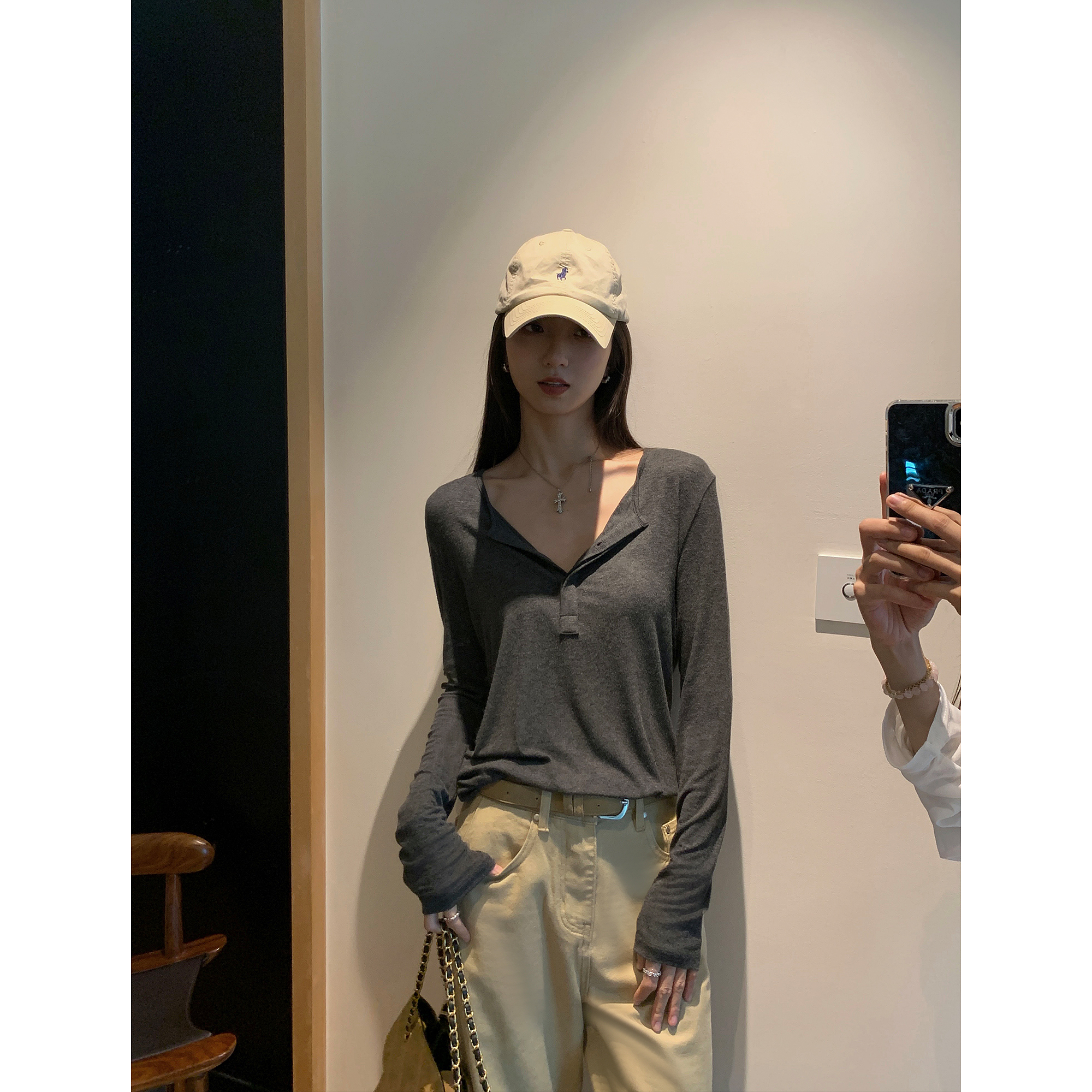 v领长袖针织上衣女薄款内搭T恤