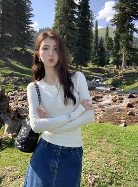 MULVAN 奶油可可 白色半开圆领针织t恤长袖修身内搭针织衫上衣女