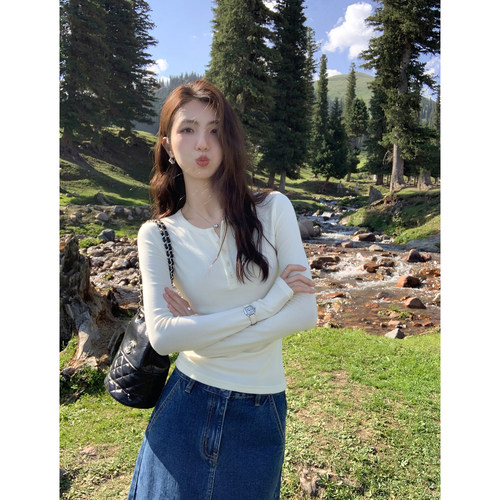 MULVAN 奶油可可 白色半开圆领针织t恤长袖修身内搭针织衫上衣女