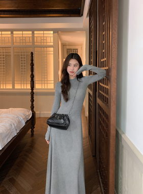 MULVAN 黑色长袖针织连衣裙女秋季立领气质修身显瘦休闲大摆长裙