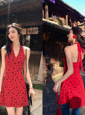 MULVAN 沉溺花海 复古碎花吊带连衣裙女海边度假氛围感挂脖短裙