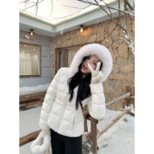 可拆毛领连帽羽绒服女短款 MULVAN 现货7.5折 收腰90白鸭绒外套
