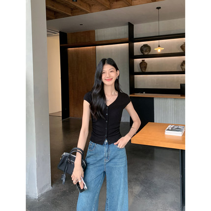MULVAN 黑色修身v领短袖t恤女夏褶皱收腰显瘦短款针织衫上衣