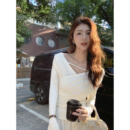 MULVAN 设计感v领长袖上衣女韩系温柔小心机修身显瘦打底针织衫