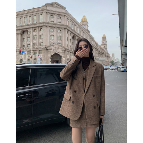 MULVAN【现货7折】复古棕色羊毛呢子西装外套女秋冬人字纹西服