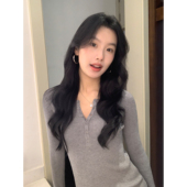 显瘦长袖 MULVAN黑色针织打底衫 女秋冬设计感圆领修身 套头内搭上衣