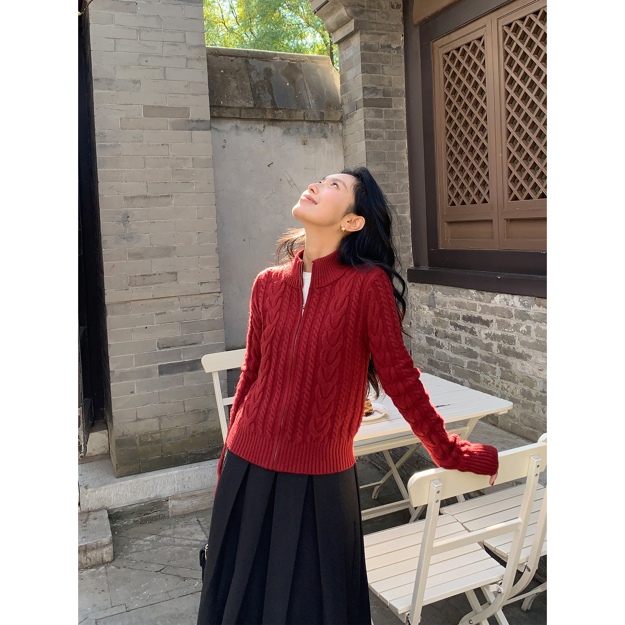MULVAN 麻花拉链毛衣开衫女秋冬复古宽松短款加厚红色针织上衣