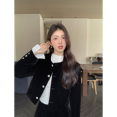 黑色丝绒小香风短款 MULVAN 现货7折 外套女秋冬复古夹棉上衣