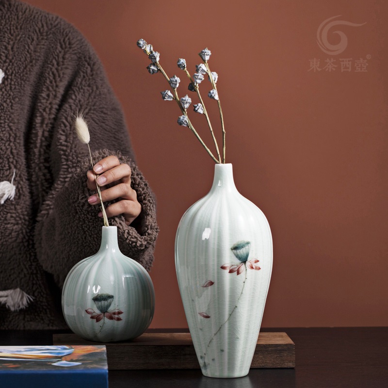 越窑开片陶瓷花瓶小号青瓷釉下手绘花插袖珍台面花器花道艺术摆件