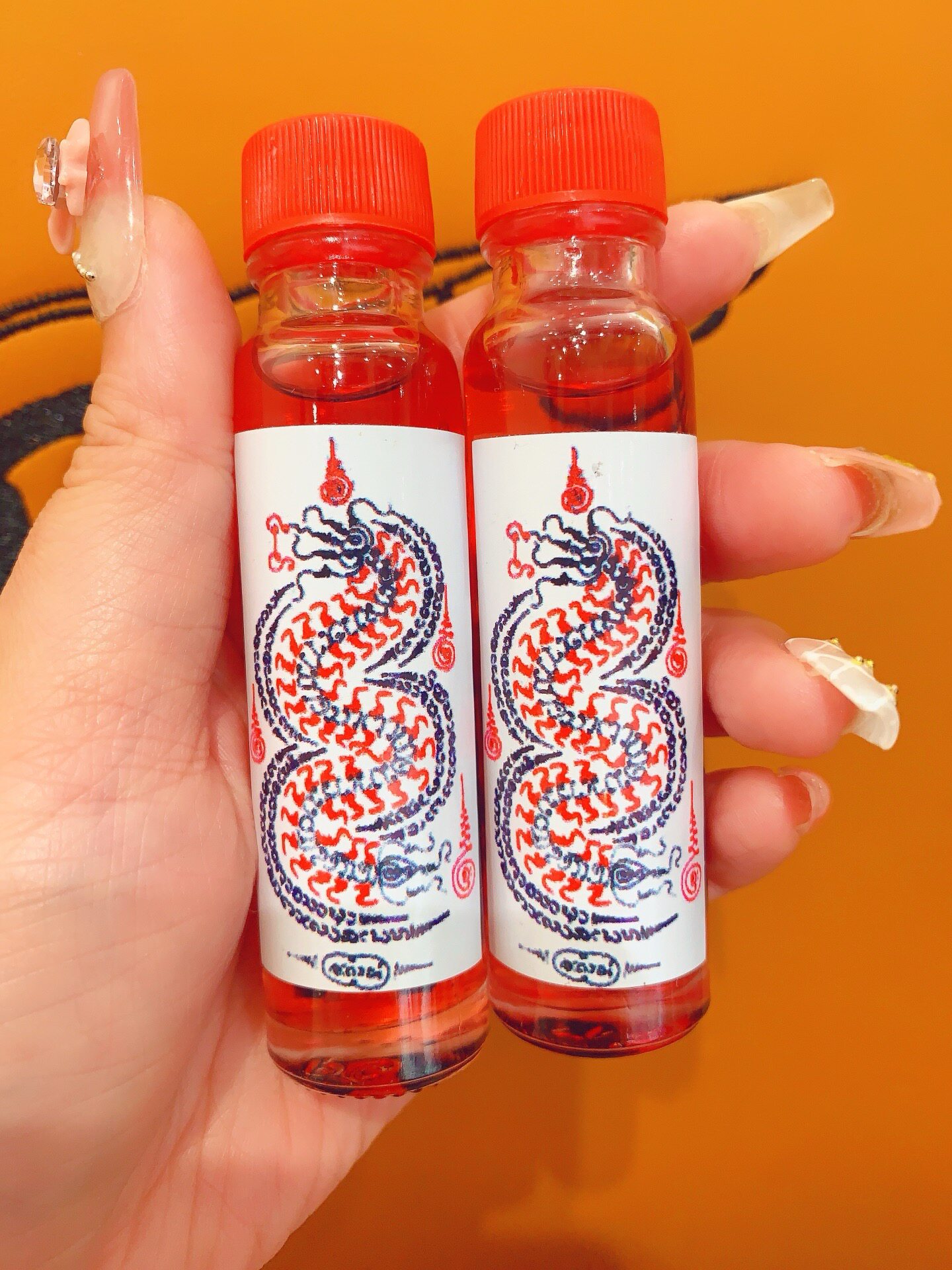 招才蜈蚣油 瓶装 阿赞纳龙甘