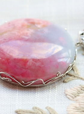 ◆水彩画◆店主自戴！重量级超大镯芯料樱花色冰种舒俱来大美坠 .