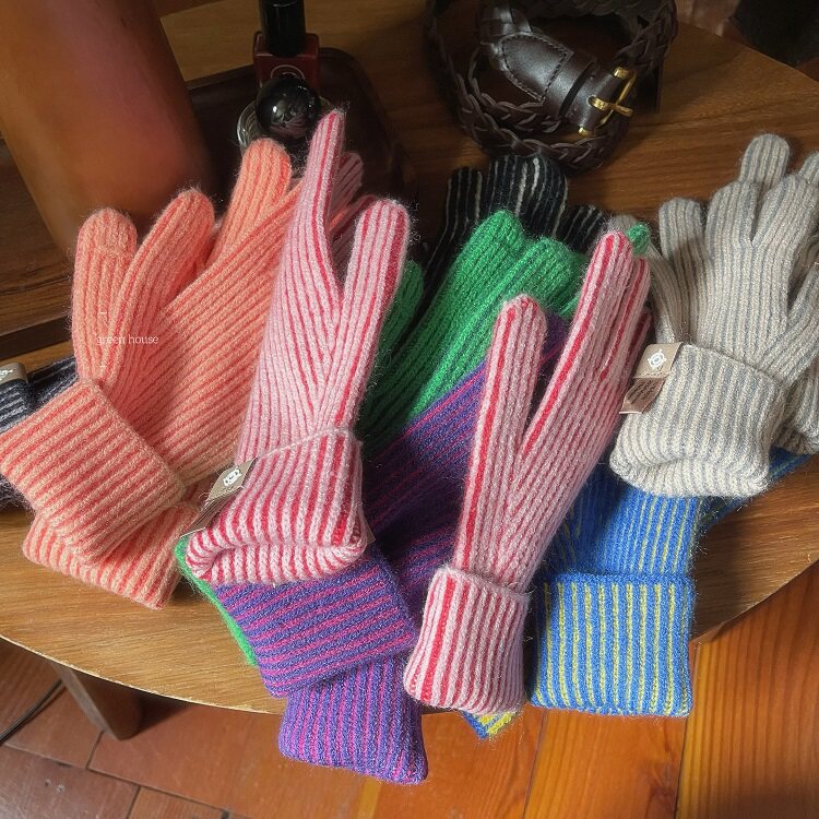 坑条拼色折叠针织毛线触屏手套
