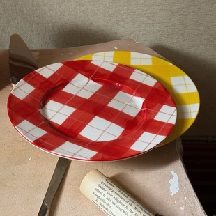 green 圣诞氛围手绘格子格纹陶瓷餐盘 house