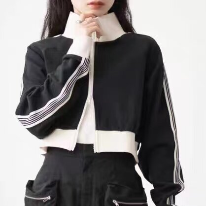 女款 wego 短款 蝙蝠袖 运动衫 95新 棉69 涤纶28 黑x白 F码