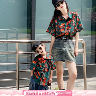 新款高级感ins风小众设计花衬衣女夏短袖宽松复古港味衬衫亲子装