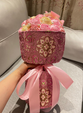 蒙古族新娘手捧花藏式婚礼用品纯手工制作莲花图案丝带玫瑰花束