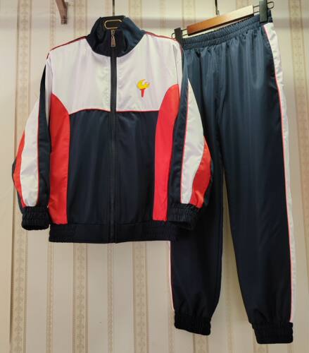 下关下关一小的校服春秋冬