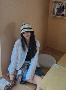 韩系休闲松弛感立领拉链防晒外套