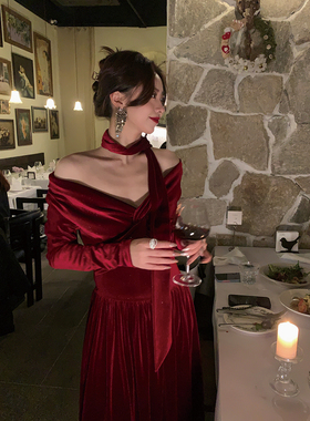 Baby61【Muse Dress】新年战裙 一字肩v领立裁丝绒飘带礼服裙