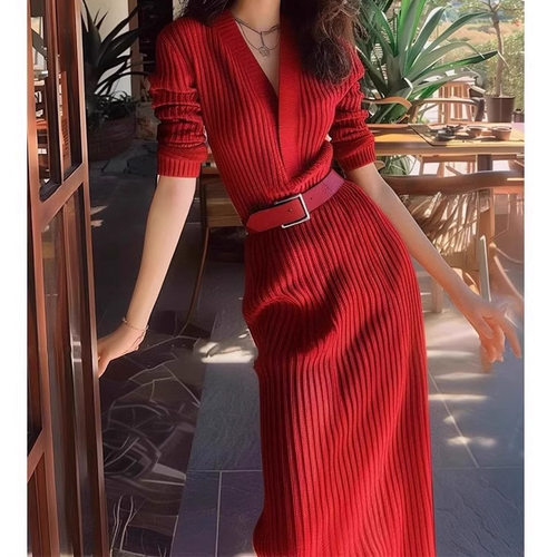 French Red Knitted Women's Super Good-looking, Slim And Slim