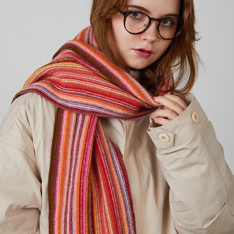 RobertMackie彩虹条纹纯羊毛围巾