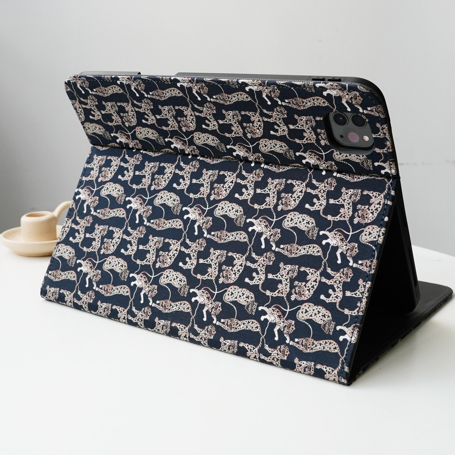 liberty塔纳棉印花平板壳适用iPad11保护壳10.2寸10.9寸11寸13寸平板套ipadpro2025平板78/9十代防摔防弯